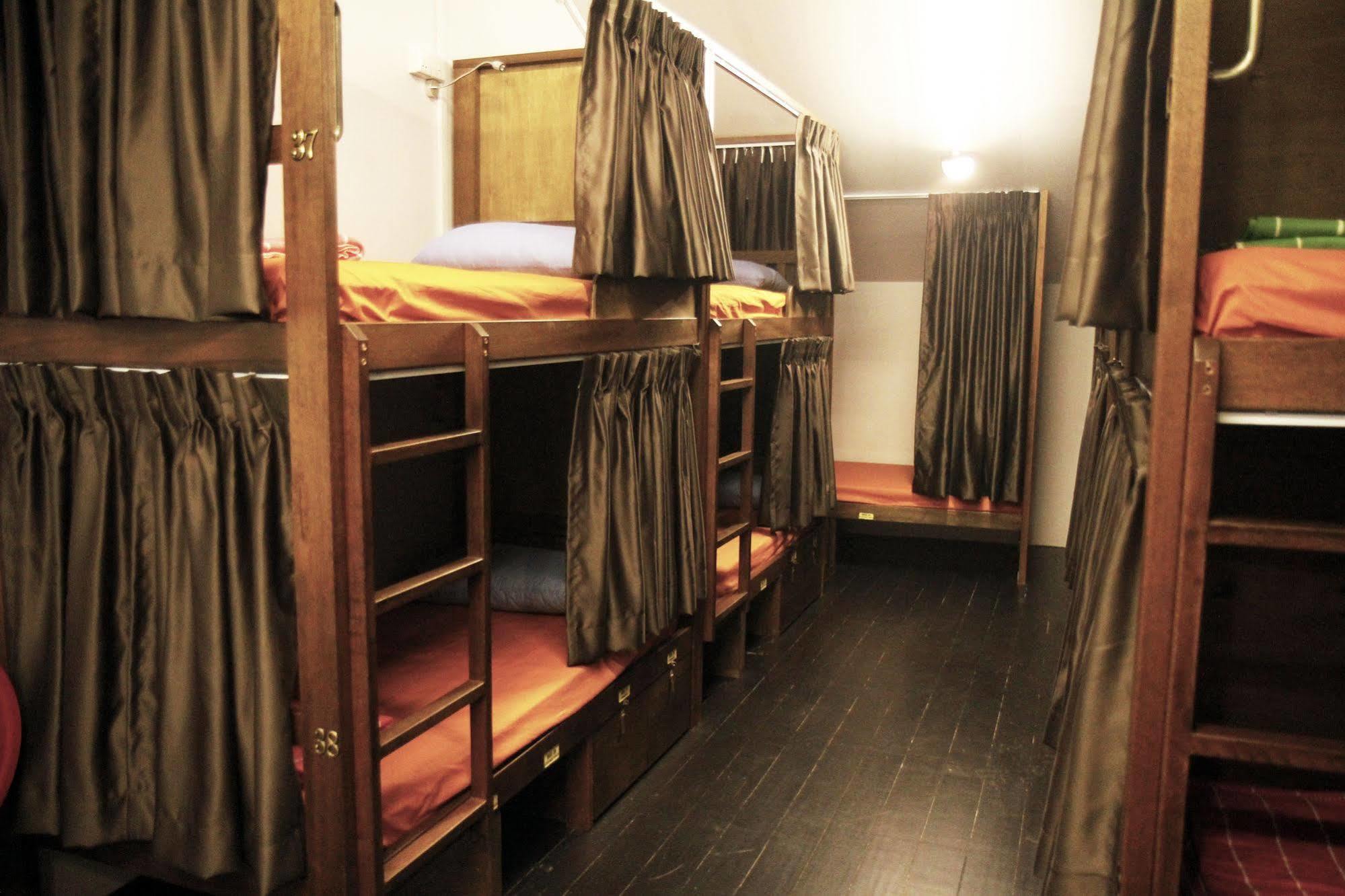 60S Hostel Сингапур Екстериор снимка
