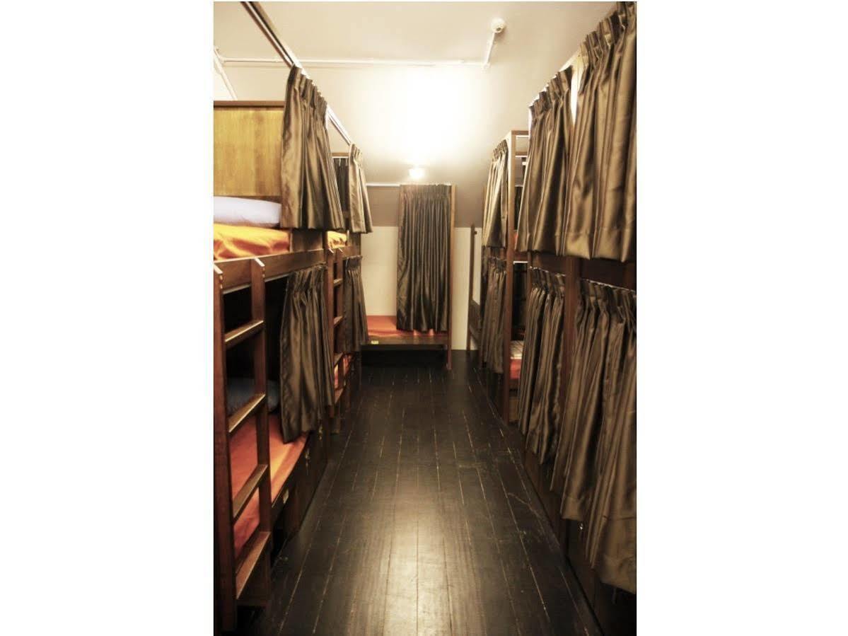 60S Hostel Сингапур Екстериор снимка